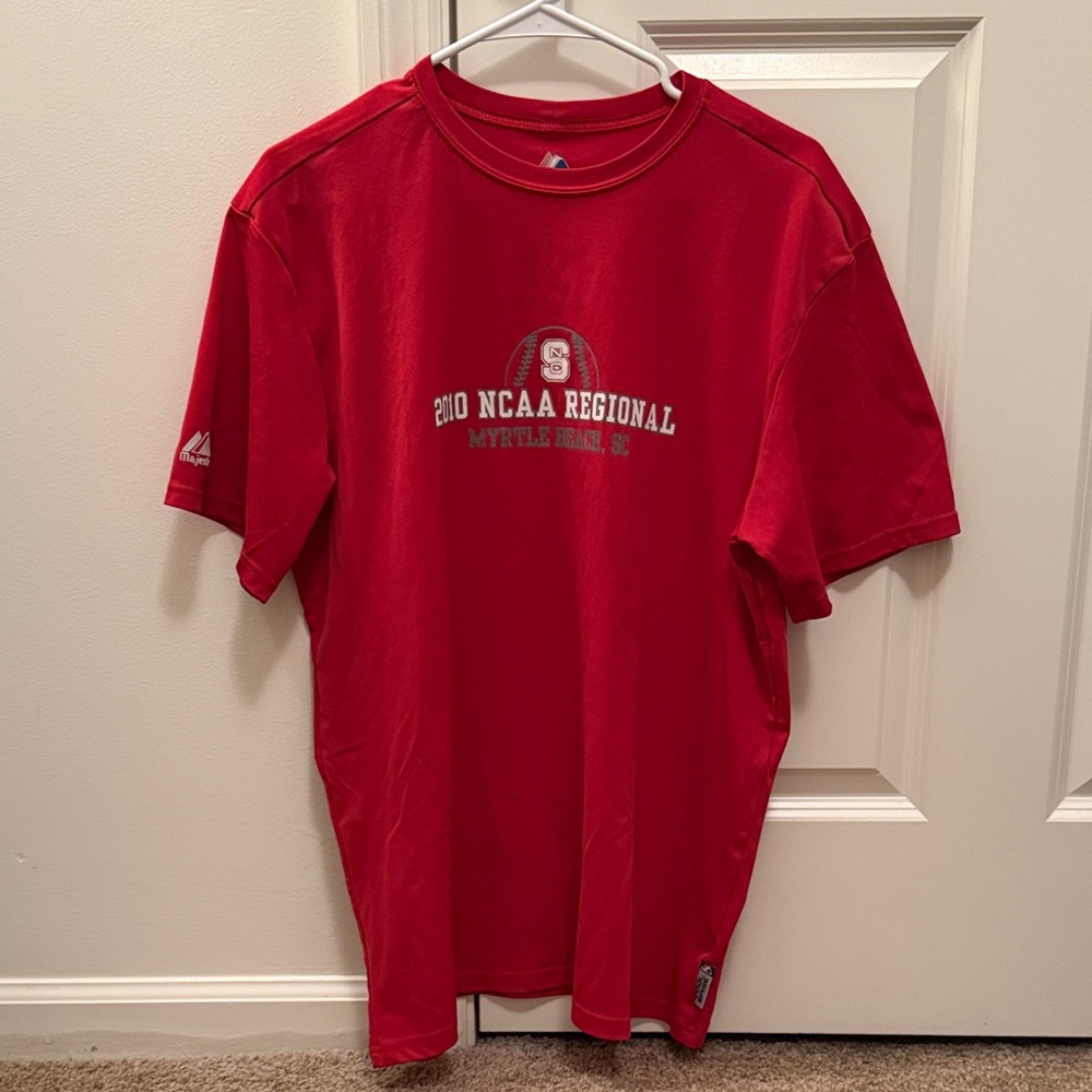 Red NCAA Regional Men's T-Shirt